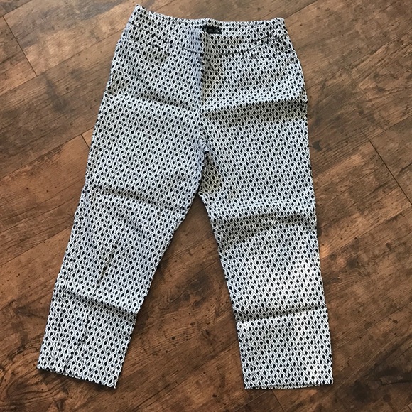 George Pants - Black & white capris
